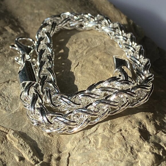 Wide Horsewhip Woven Bracelet - Picture 5 of 11